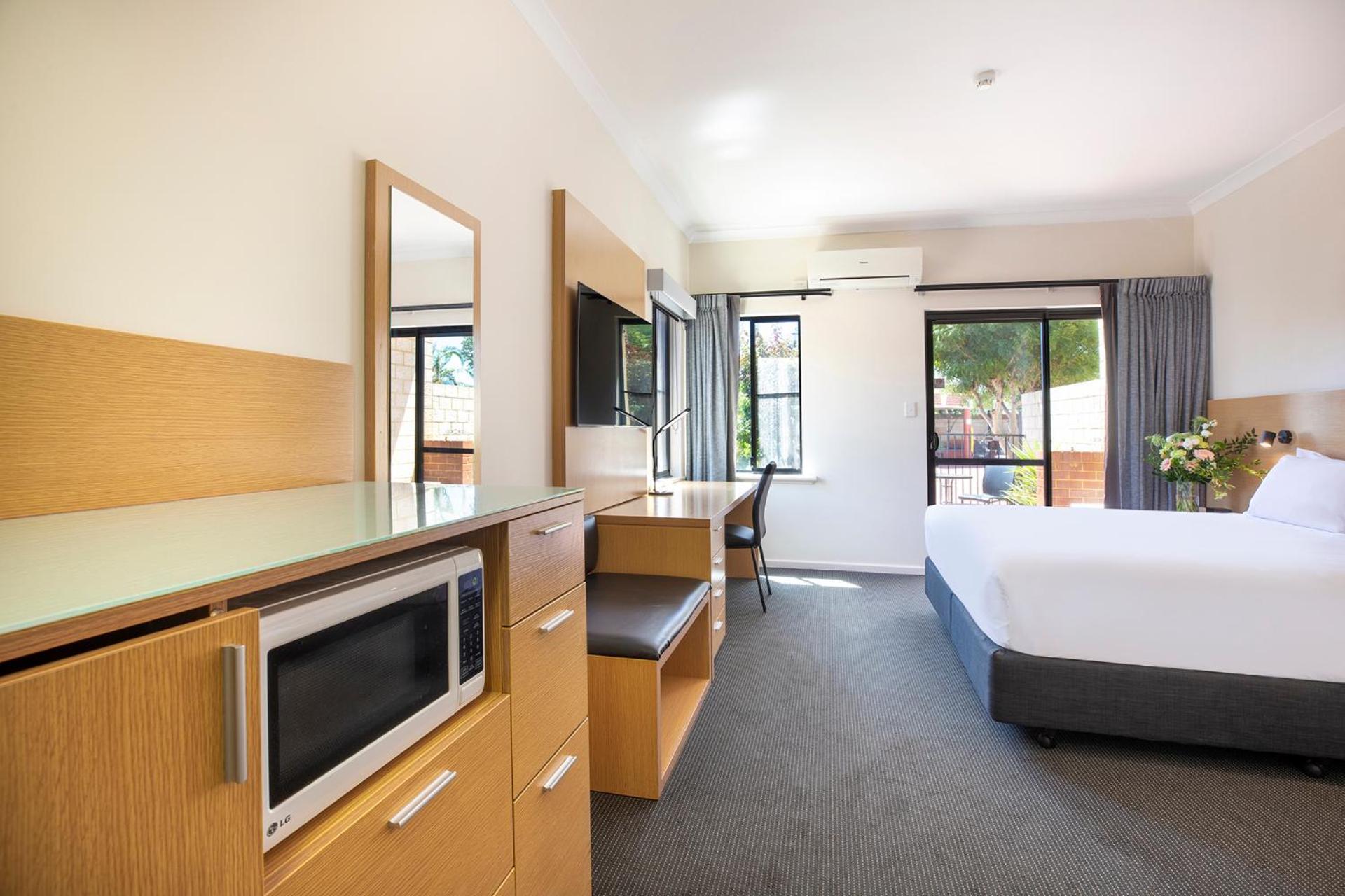 Country Comfort Perth — Photos 2
